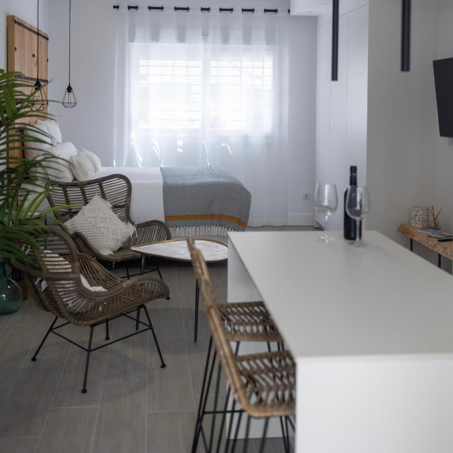Lovely Suites Tarifa, Estudio A Estrenar En El Centro Y Muy Cerca De La Playa Экстерьер фото
